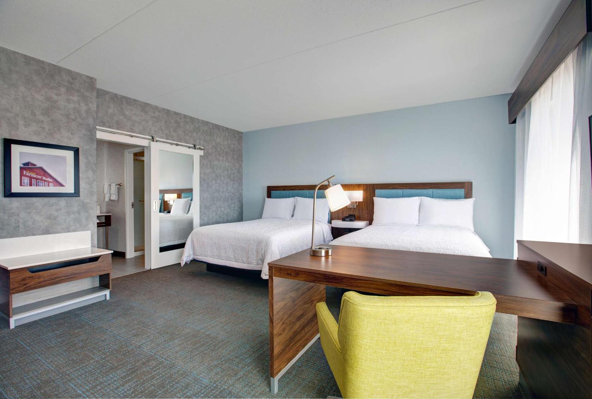 HAMPTON INN & SUITES BY HILTON WATERLOO ST. JACOBS | ⋆⋆⋆ | CANADA ...