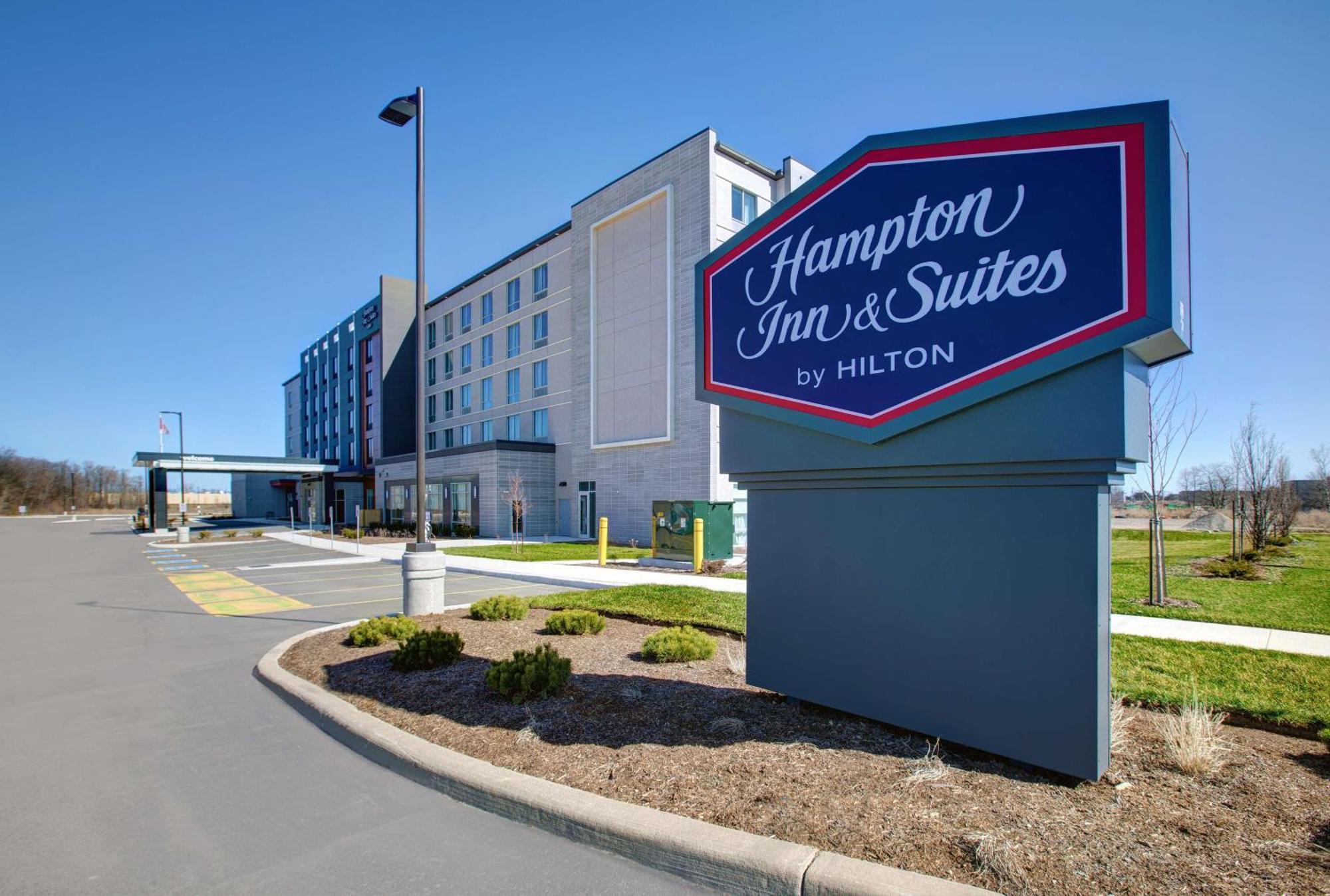 HAMPTON INN & SUITES BY HILTON WATERLOO ST. JACOBS | ⋆⋆⋆ | CANADA ...